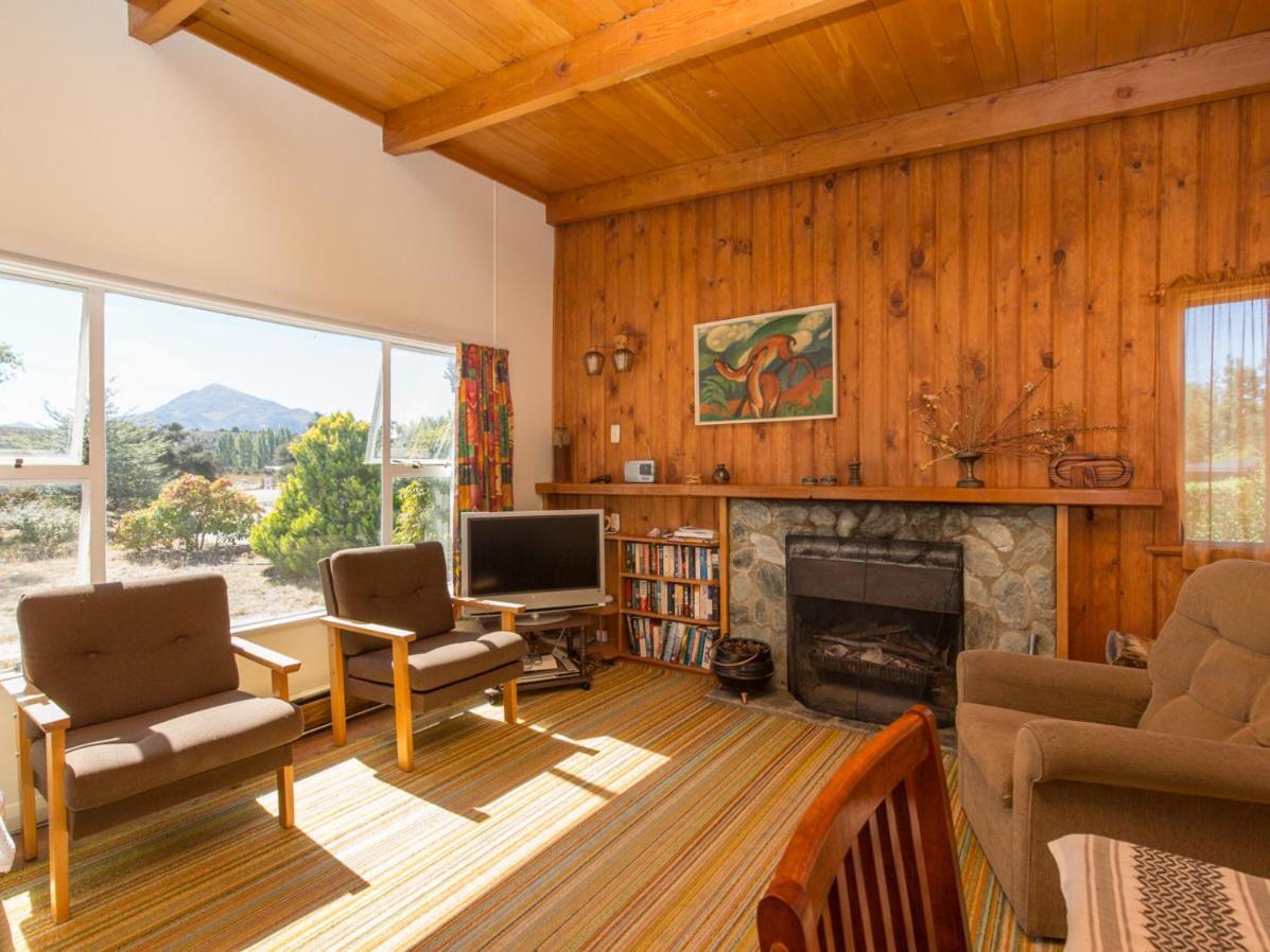 Southern Lakes Sweetie - Albert Town Bach Wanaka Exterior photo